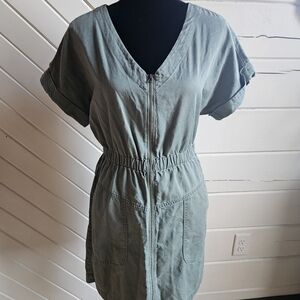 Universal Thread Olive Green Garment